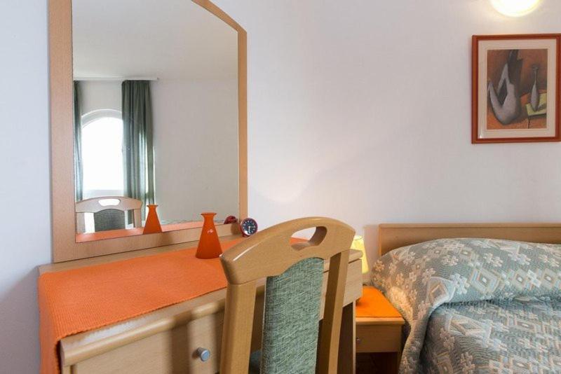 Marija F2 Apartment Krk Town Exteriér fotografie